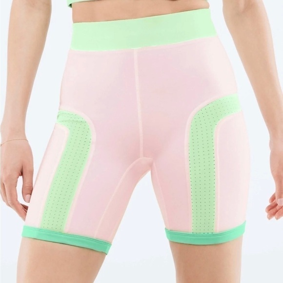 Fabletics high waisted motion 365 color block shorts size medium - Picture 1 of 11